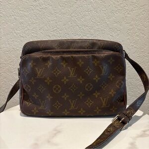 Louis Vuitton Vintage Monogram Crossbody Bag Leather